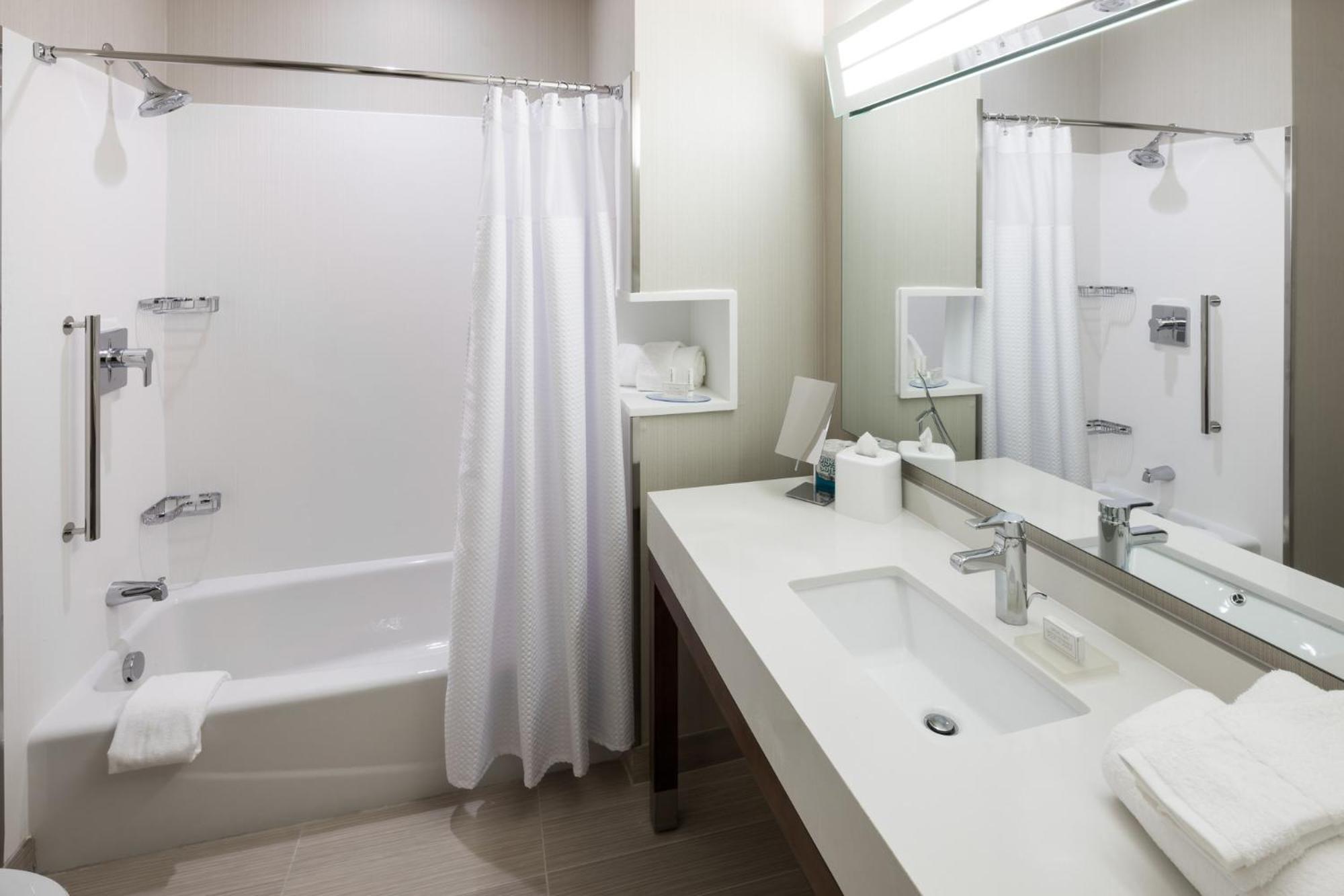 Готель Courtyard By Marriott Houston North/Shenandoah Зе-Вудлендс Екстер'єр фото