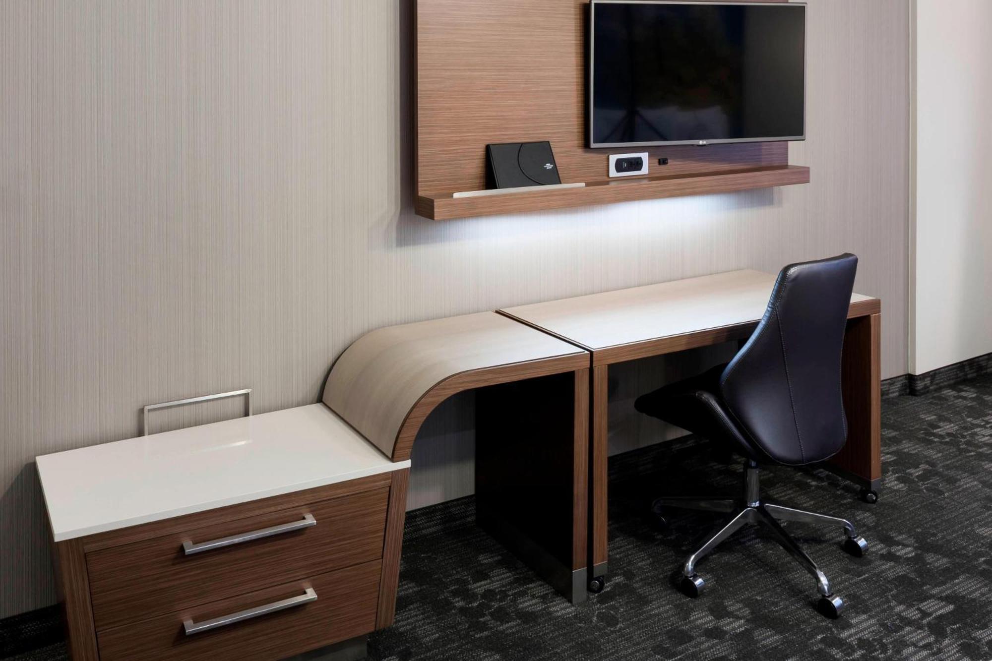 Готель Courtyard By Marriott Houston North/Shenandoah Зе-Вудлендс Екстер'єр фото